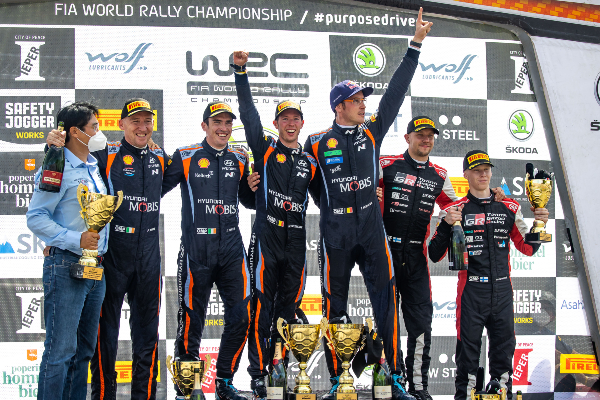 210816_(사진6)_현대차_월드랠리팀_2021_WRC_벨기에_랠리_우승_달성.jpg