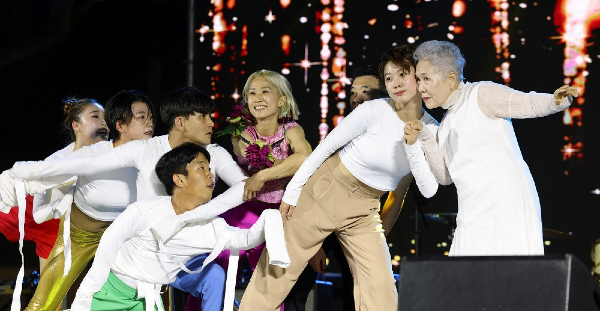 3.2022 웰컴대학로 개막식.jpg